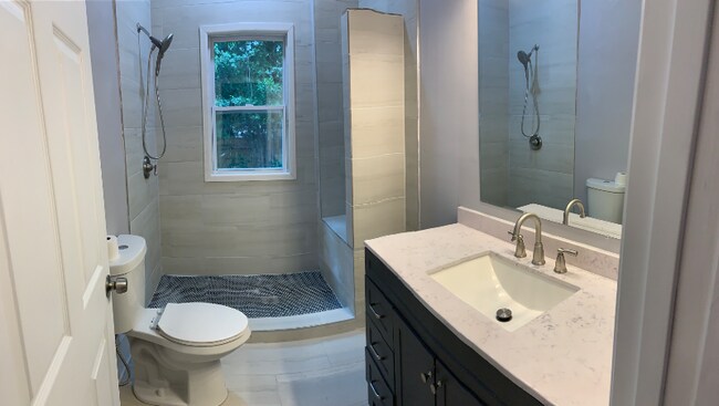 106 Brawley St, Chester, SC 29706 - photo 4