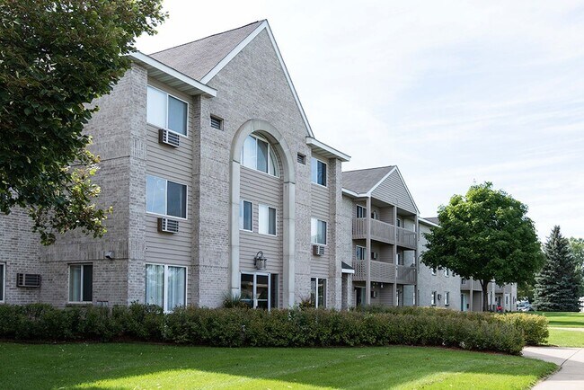 Wedgewood Park Apartments, Coon Rapids, MN 55448 - photo 3