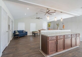 525 W 13th St NE, Rome, GA 30165