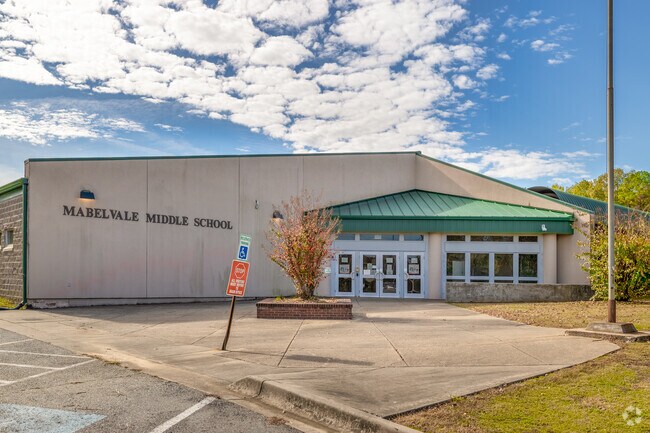 Expand your knowledge and wisdom at Mabelvale Middle School.