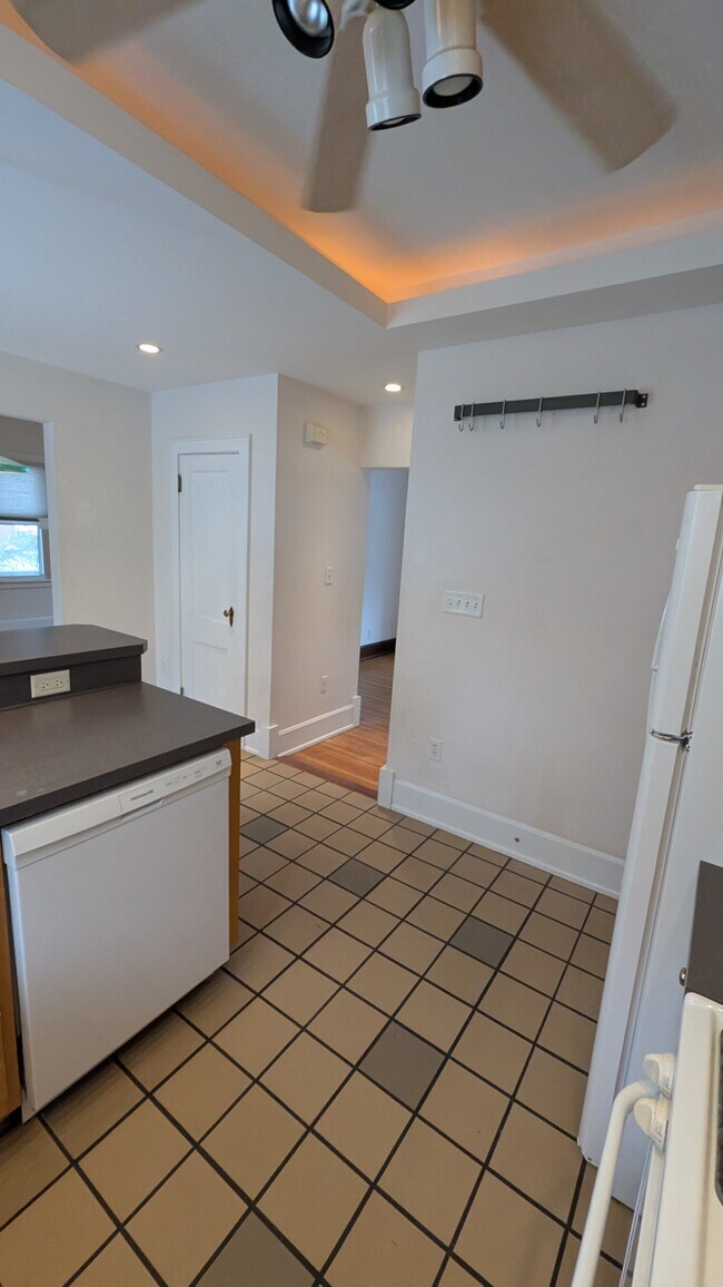 1800 Mears Ave unit 1, Cincinnati, OH 45230 - photo 7