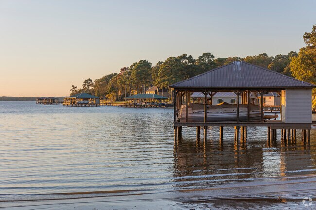 Many homes in The Villages enjoy their own private piers.