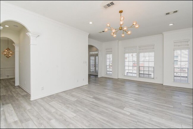 5217 Blossom St unit B, Houston, TX 77007 - photo 4