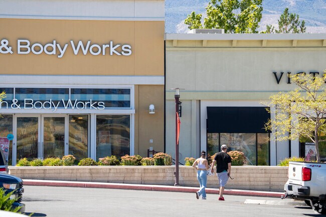 Summit Sierra has many big name box stores leaning on the side of luxury products.