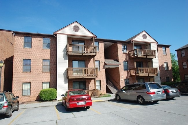North Winchester Apartments, Winchester, VA 22601 - photo 3