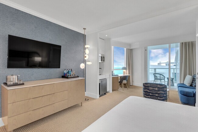 Tresor Tower Fontainebleau unit ID1234541P, Miami Beach, FL 33140 - photo 3