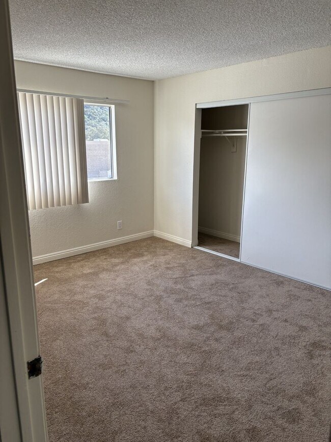 6810 Foothill Blvd, Tujunga, CA 91042 - photo 6