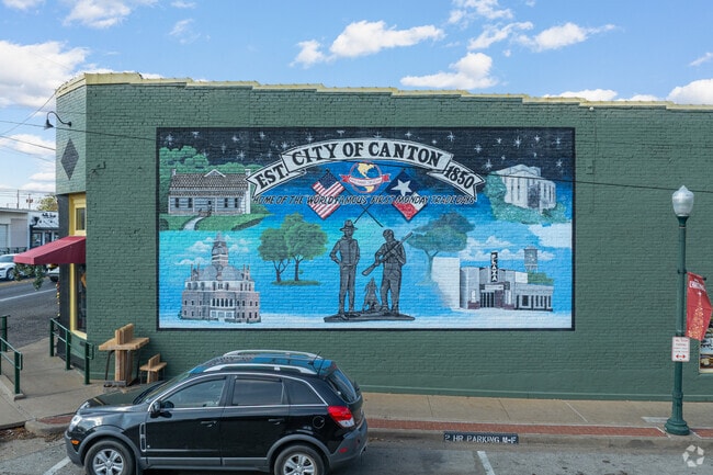 Canton’s rural setting offers peace and plenty of room for outdoor living.