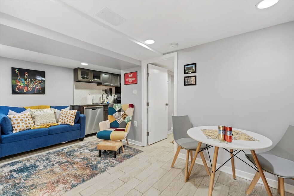 814 Randolph St NW unit ID1037745P, Washington, DC 20011 - photo 1