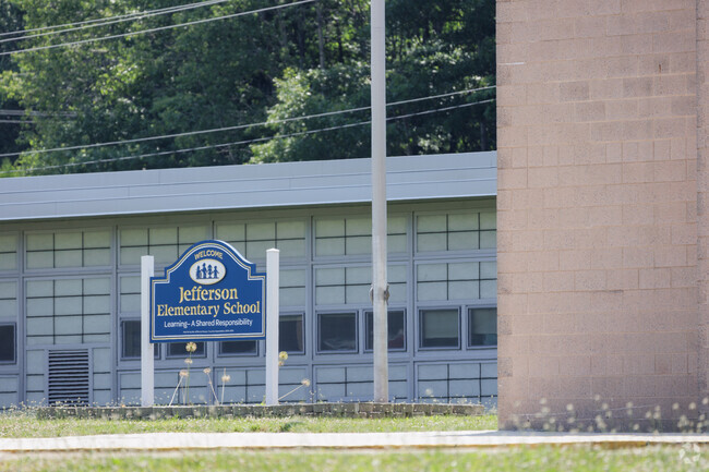 Jefferson Elementary School in Succasunna gets an overall grade of B+ from Niche.