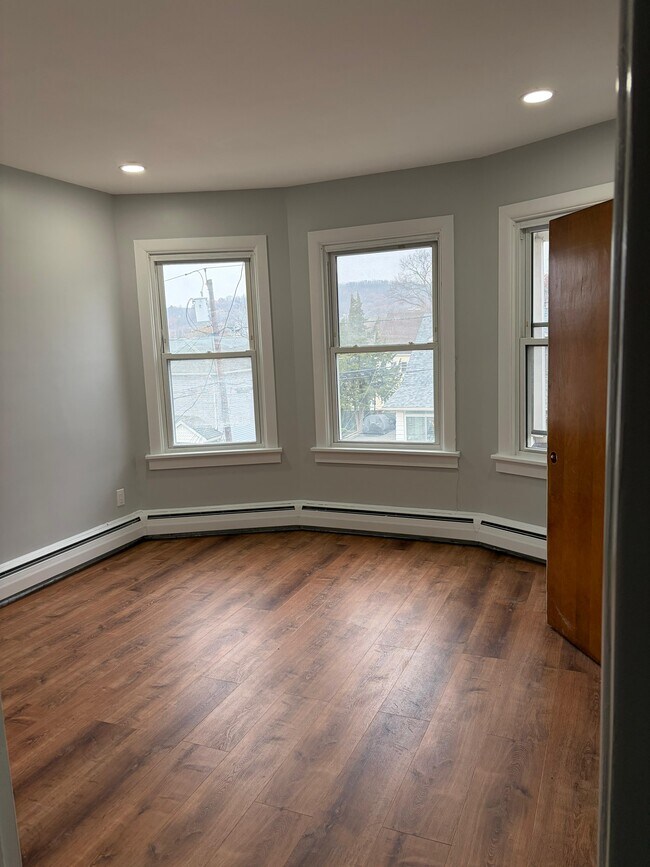 94 N 16th St Unit 2, Prospect Park, NJ 07508