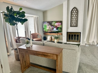 10835 SW Summer Lake Dr, Tigard, OR 97223
