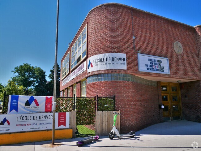 L'École de Denver building in City Park West.