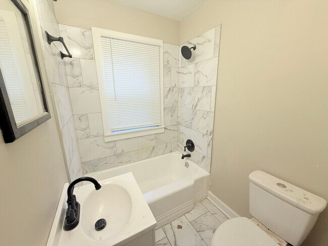 15885 Eastwood St, Detroit, MI 48205 - photo 7