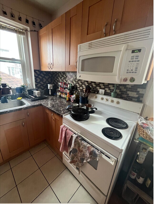 24 Linden St unit 1, Allston, MA 02134 - photo 3