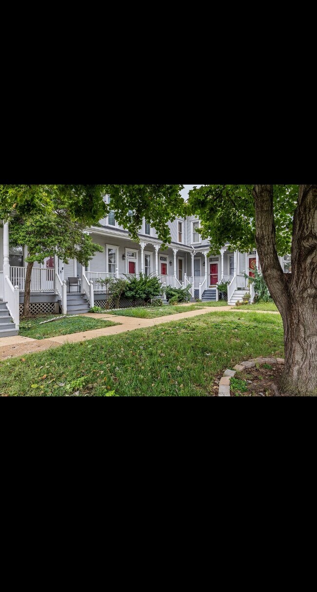 1627 Dolman St, Saint Louis, MO 63104