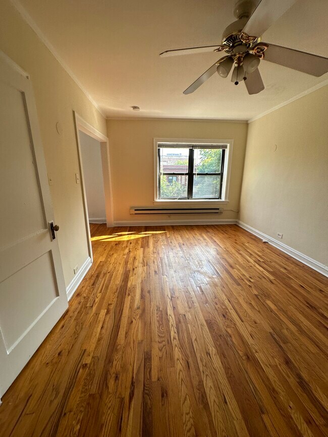 556 W Wellington Ave unit 314, Chicago, IL 60657 - photo 7