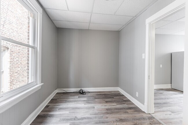 2132 W Iowa St unit 1, Chicago, IL 60622 - photo 4