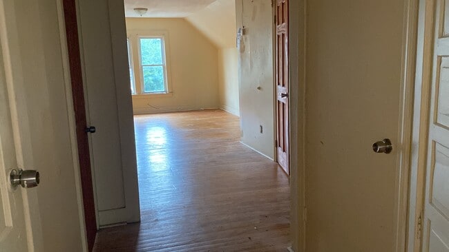 2401 Midland Ave unit 3, Syracuse, NY 13205 - photo 2