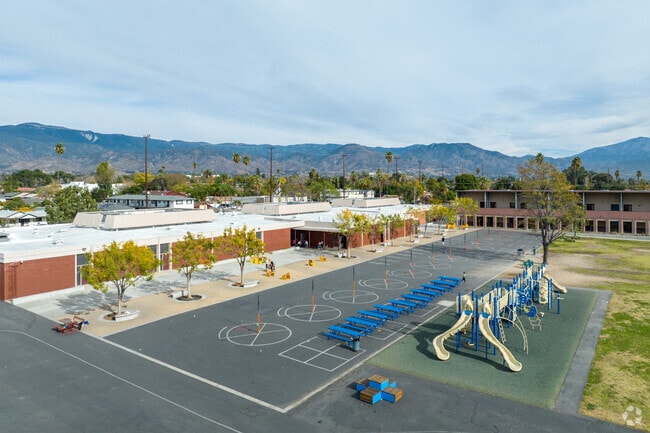 Your kids will never want to leave the playground at Lincoln Elementary School.