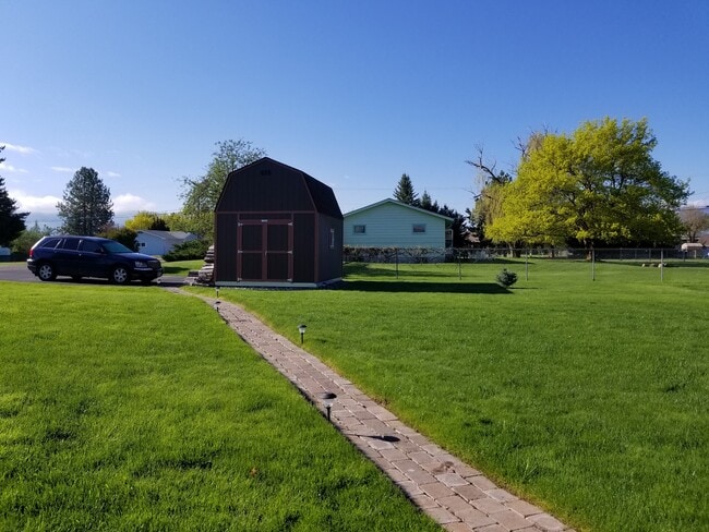 3403 North Ave W unit Lower, Missoula, MT 59804 - photo 2