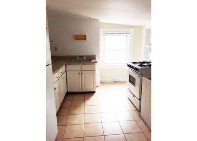 2829 Glendora Ave unit 2829-03, Cincinnati, OH 45219 - photo 7