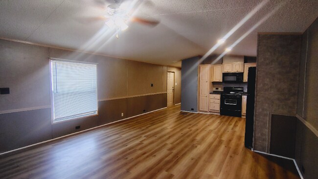 4842 SW Topeka Blvd, Topeka, KS 66609 - photo 7