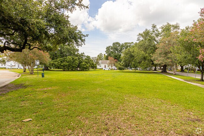 Rio Vista Park is a dog park in Jefferson.