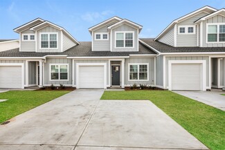 1027 Walker Point Way, Brunswick, GA 31525