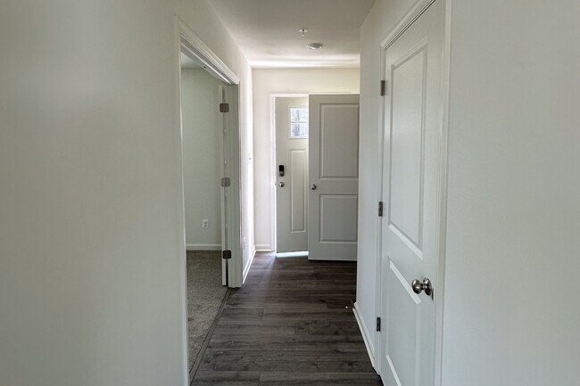 12-68 Chase Cir, Elkton, MD 21921 - photo 4