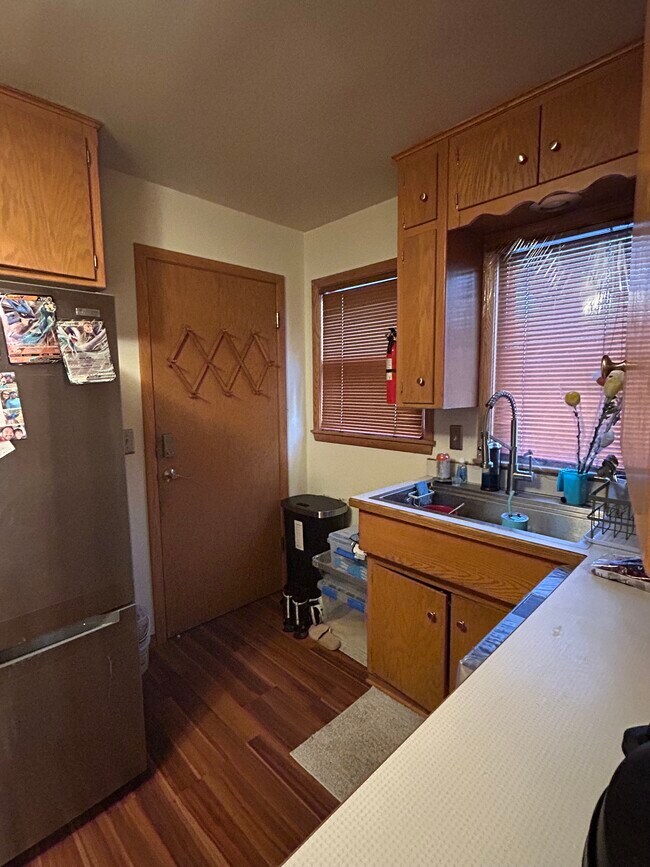 1408 Winchell St unit 2, Saint Paul, MN 55106 - photo 4