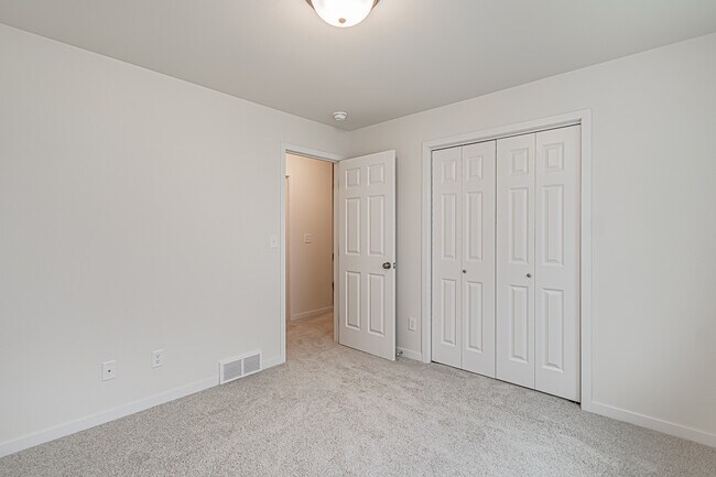 6831 Joseph St, Horace, ND 58047-25.jpg