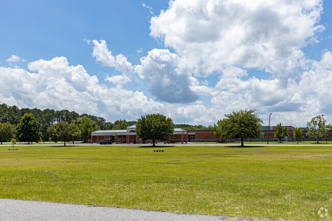 West Chatham Middle School is a public school located in Pooler, Georgia.