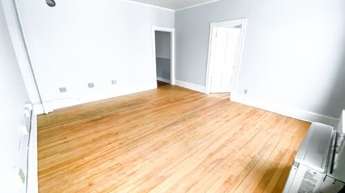 462 Railroad St unit 9, Saint Johnsbury, VT 05819 - photo 4