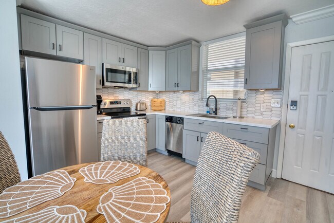 1030 Hickory Blvd unit ID1226393P, Bonita Springs, FL 34134 - photo 4