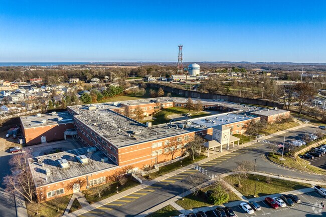 Samuel Upper Elementary School is one of many schools in the Sayreville community.