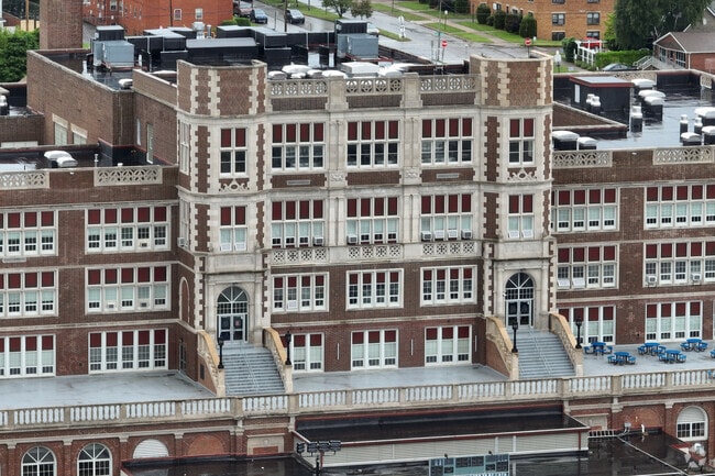 Northwest Pennsylvania Collegiate Academy is a public school.