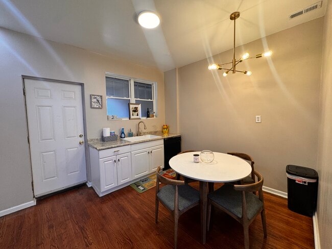 2833 W 66th St unit 2, Chicago, IL 60629 - photo 5