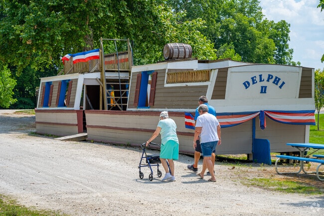 The Wabash and Erie Canal Park treats Pittsburg visitors to a replica canal boat.