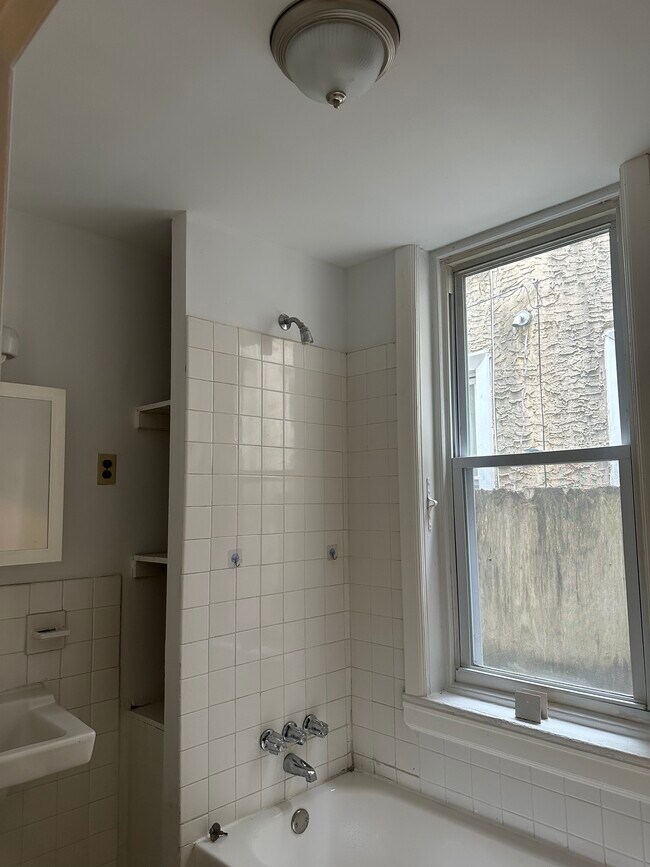 3719 N 15th St unit 1, Philadelphia, PA 19140 - photo 7