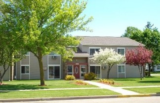 717-725 W Lincoln St, Waupun, WI 53963