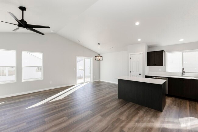 308 N Coltsfoot Ave, Kuna, ID 83634 - photo 7