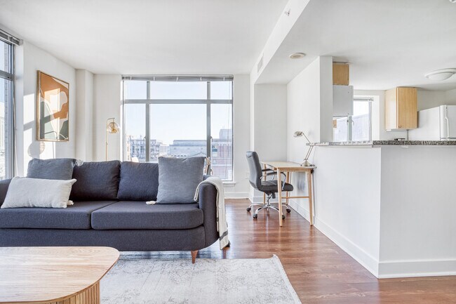 400 8th St NW unit FL9-ID1232, Washington, DC 20004 - photo 2