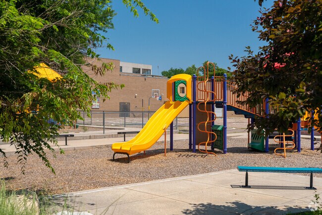 The Denver Center for 21st Century Learning has pathways to fast-track students to college.