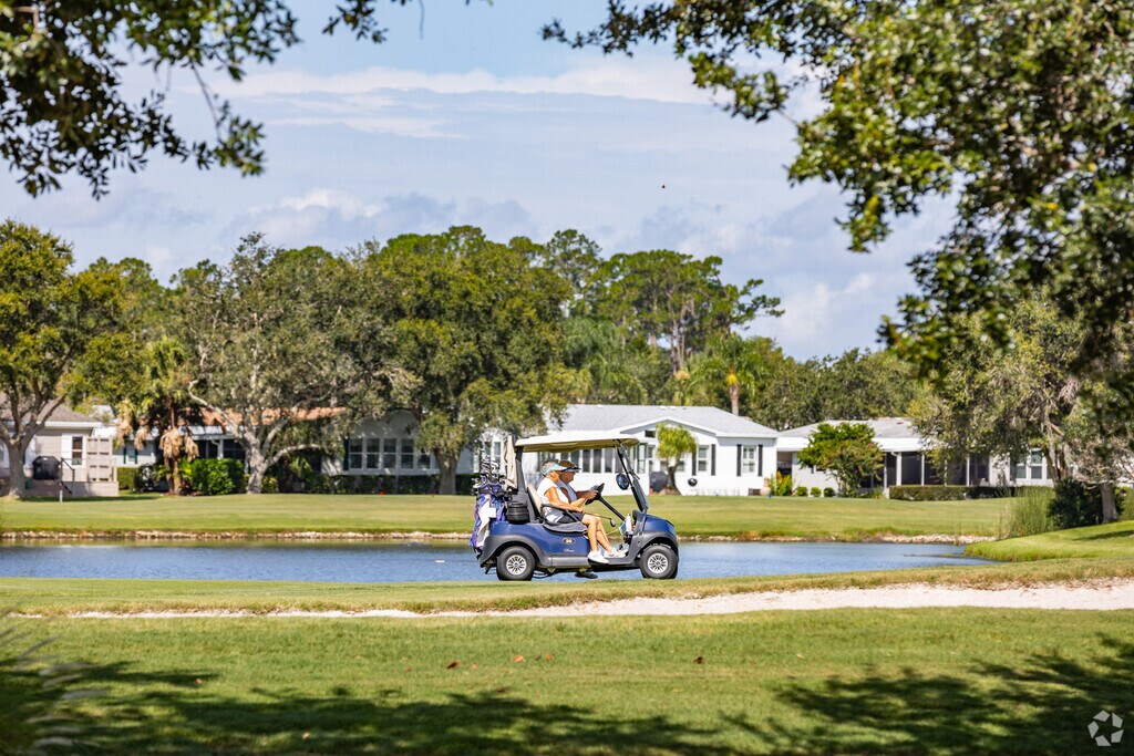 About Crane Lakes Schools, Demographics, Things to Do