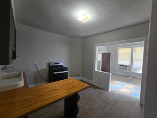 3524 Cass St, Omaha, NE 68131