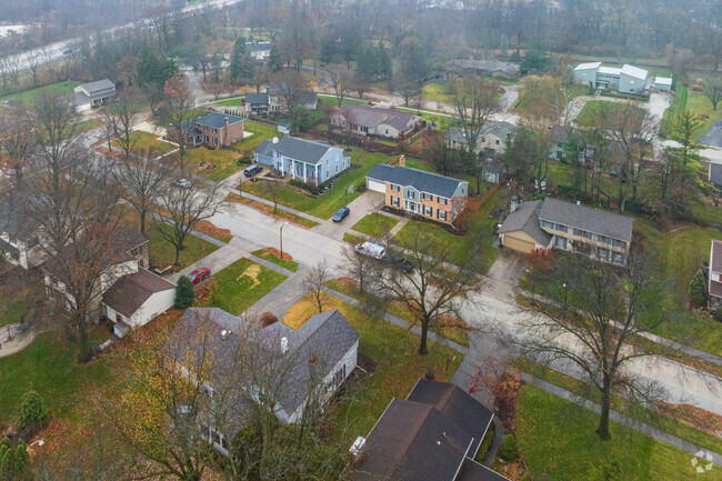 Woodhurst is a peaceful Fort Wayne neighborhood.