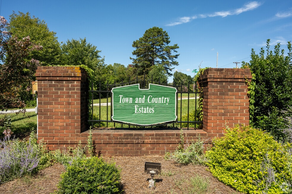 Town And Country Estates