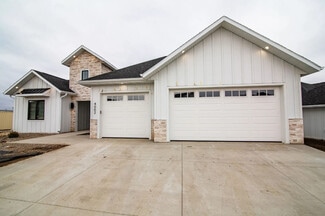 4001-4129 Oklahoma Ln, Bismarck, ND 58503