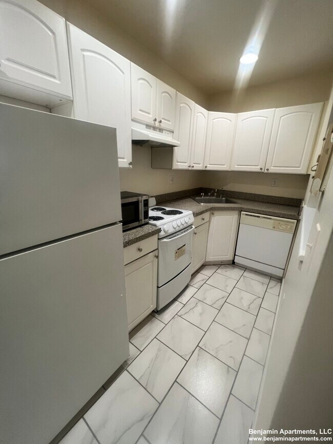 16 Allston St unit 3, Boston, MA 02134 - photo 2